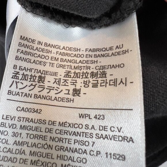 Levis Top SZ XS Black The Perfect Tee Bleached Logo Cactus Flower Short Sleeve - Picture 9 of 14